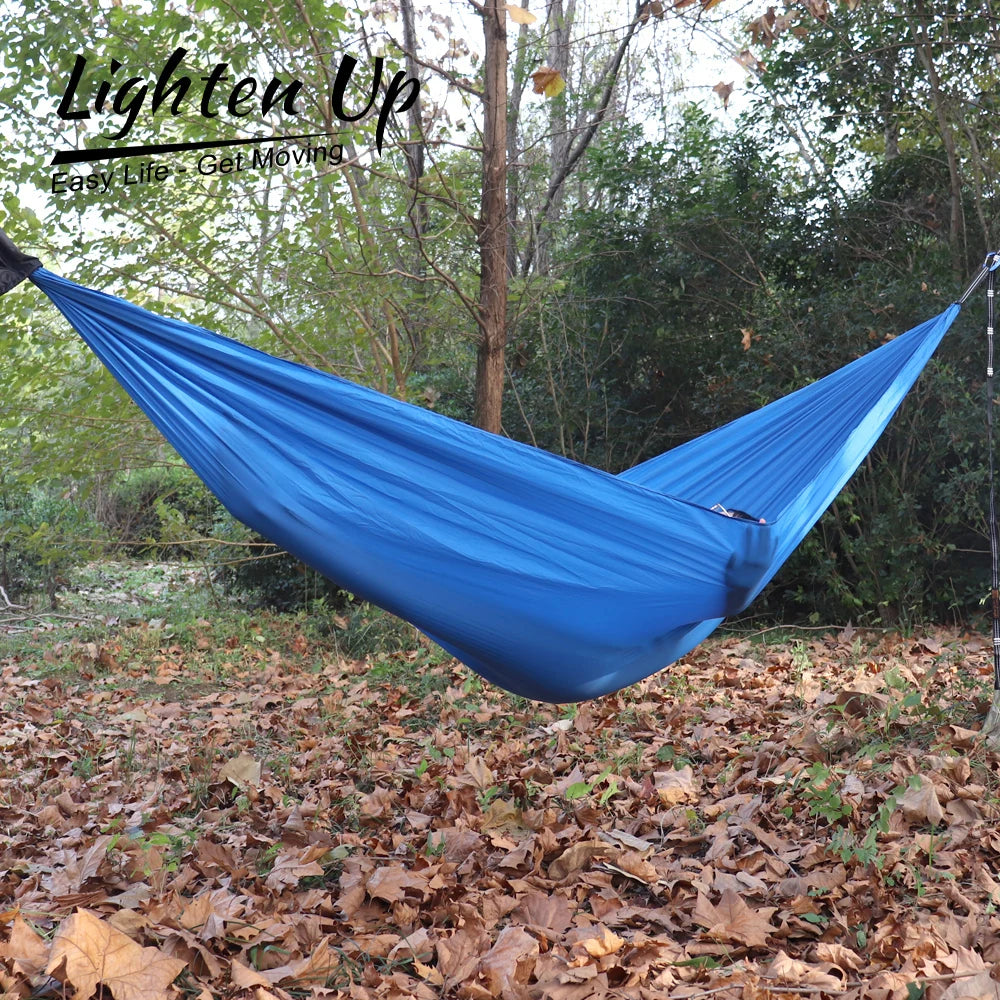 300X140Cm Single Camping Hammock Lightweight Parachute Hammock with 2 Tree Strap 2 Hooks Lightweight Portable Camping Hammock